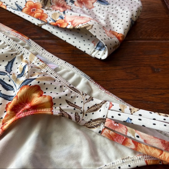 Body Glove Floral Bikini Set - Picture 2 of 5